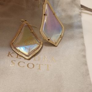 Alexandras Kendra Scott